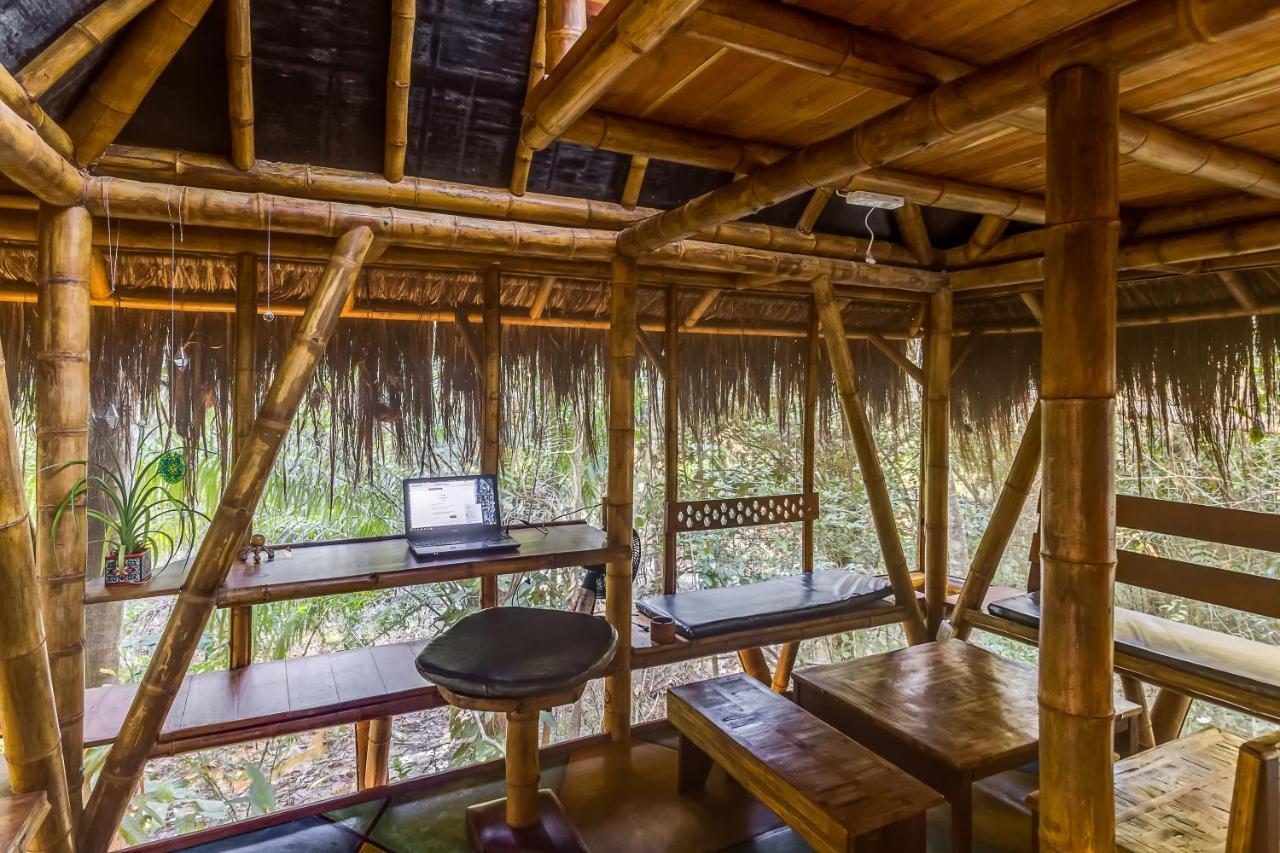 Universo Pol Bamboo Hostel Морро-де-Сан-Паулу Экстерьер фото