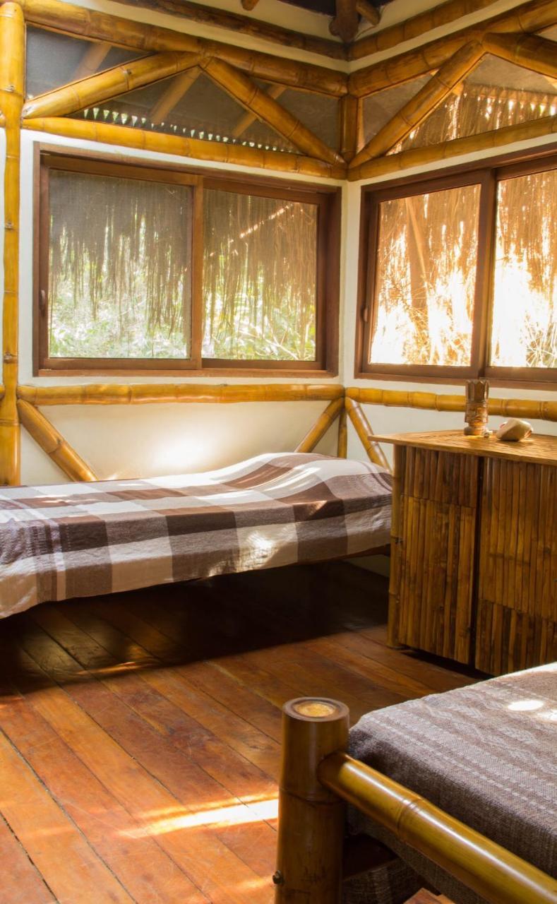 Universo Pol Bamboo Hostel Морро-де-Сан-Паулу Экстерьер фото